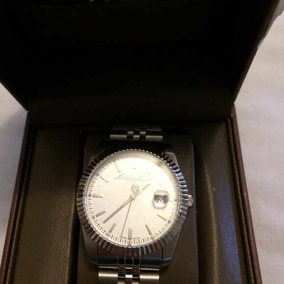 Mathey Tissot III Watch Stainless Steel Jubilee Bracelet Quartz New Unworn - Picture 9 of 10